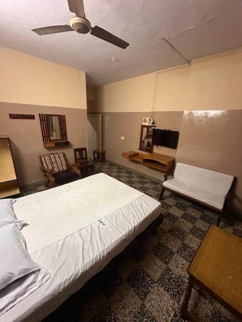 Sri Krishna Residency Hotel Vellore Exterior foto